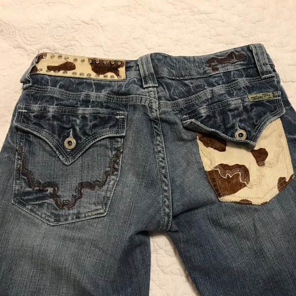 Miss Me Special Edition cowhide rhinestone bootcut 5 pocket blue jeans (size 28) - Picture 15 of 16